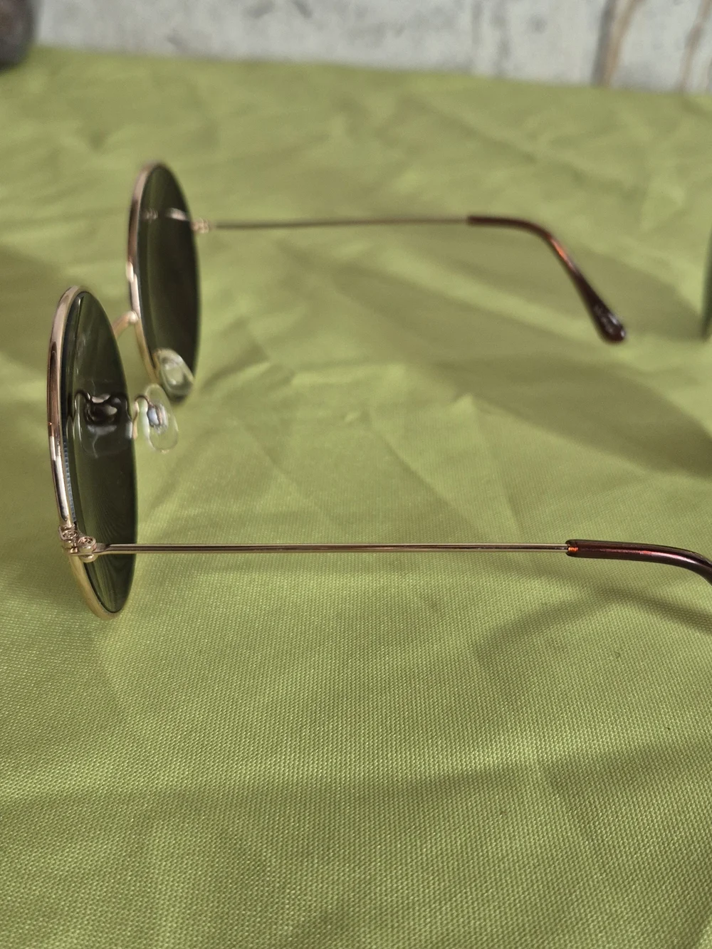 Aj Morgan Round Metal Sunglasses with Gold and silver Frames and metallic Lenses